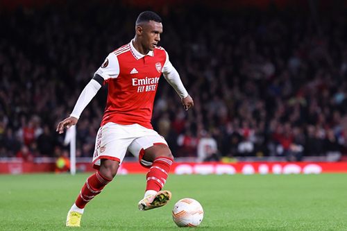 刚离队就倒下!巴媒:枪手旧将马尔基尼奥斯十字韧带撕裂赛季报销